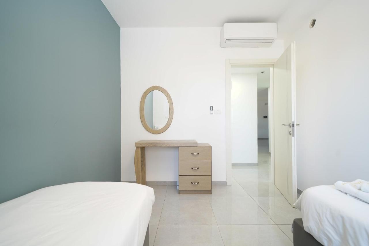 Maorissimo Tower Apartment Акра Екстериор снимка