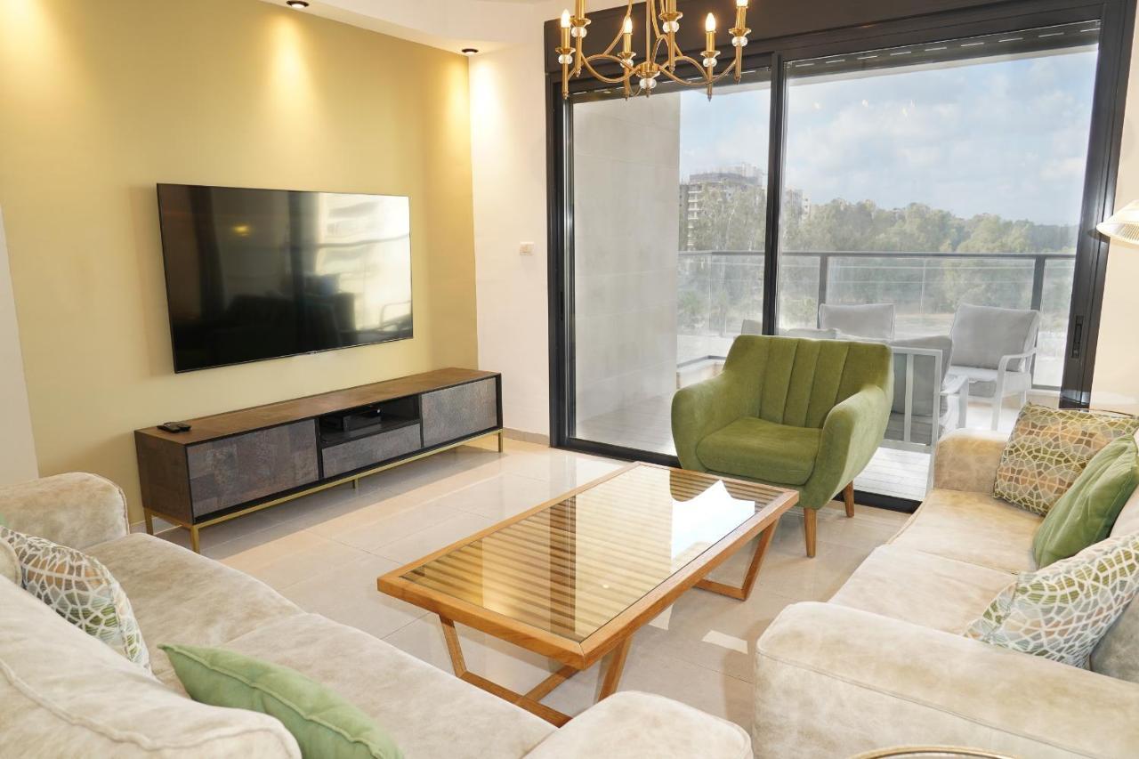 Maorissimo Tower Apartment Акра Екстериор снимка