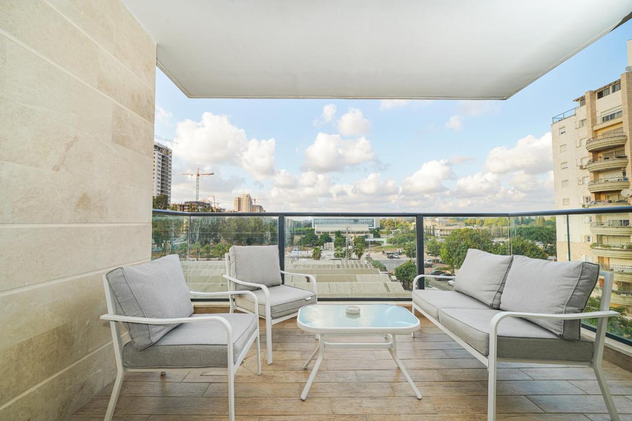 Maorissimo Tower Apartment Акра Екстериор снимка