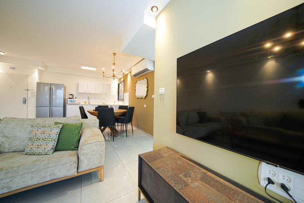 Maorissimo Tower Apartment Акра Екстериор снимка