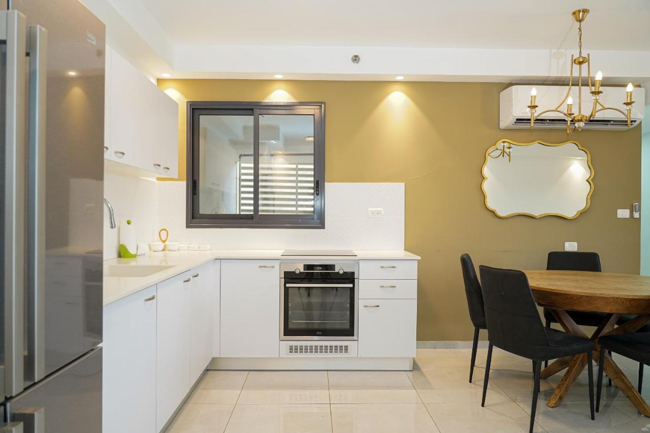 Maorissimo Tower Apartment Акра Екстериор снимка